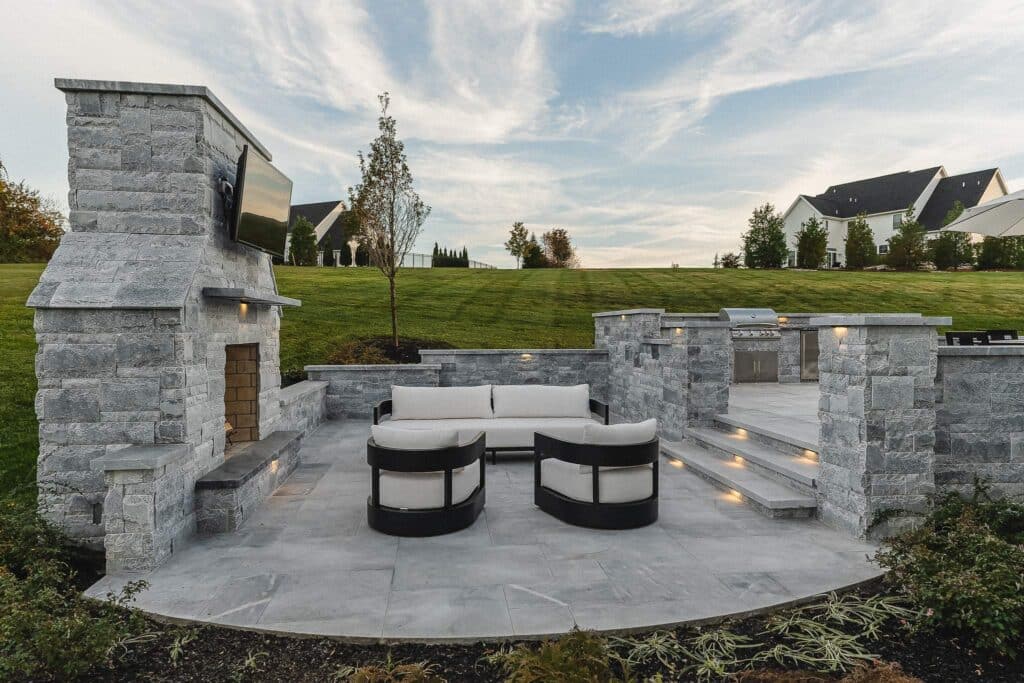JHL Landscaping - Outdoor fireplace
